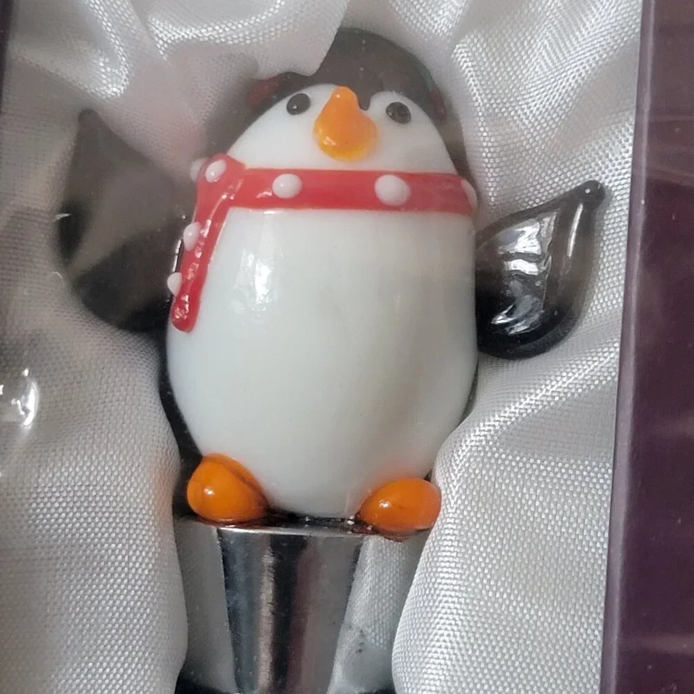 New in Box Hand Blown Glass Holiday Winter Wine Bottle Stoppers - Package of 3 - Picture 2 of 7
